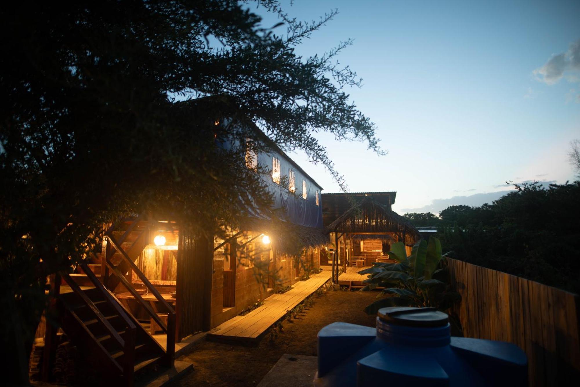 Casa Bambucha Hotel Las Penitas Exterior photo